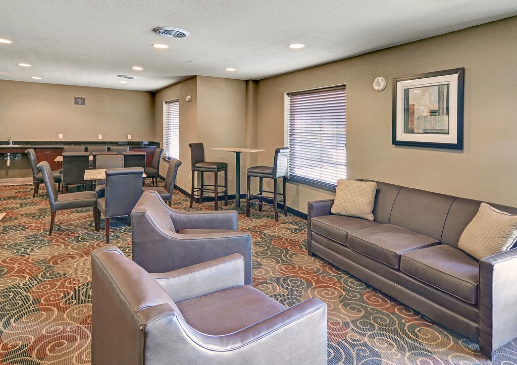 Cobblestone Inn & Suites - Big Lake Buitenkant foto