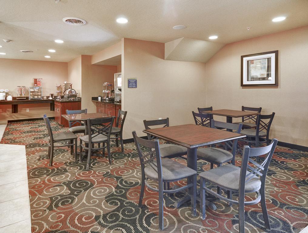 Cobblestone Inn & Suites - Big Lake Buitenkant foto